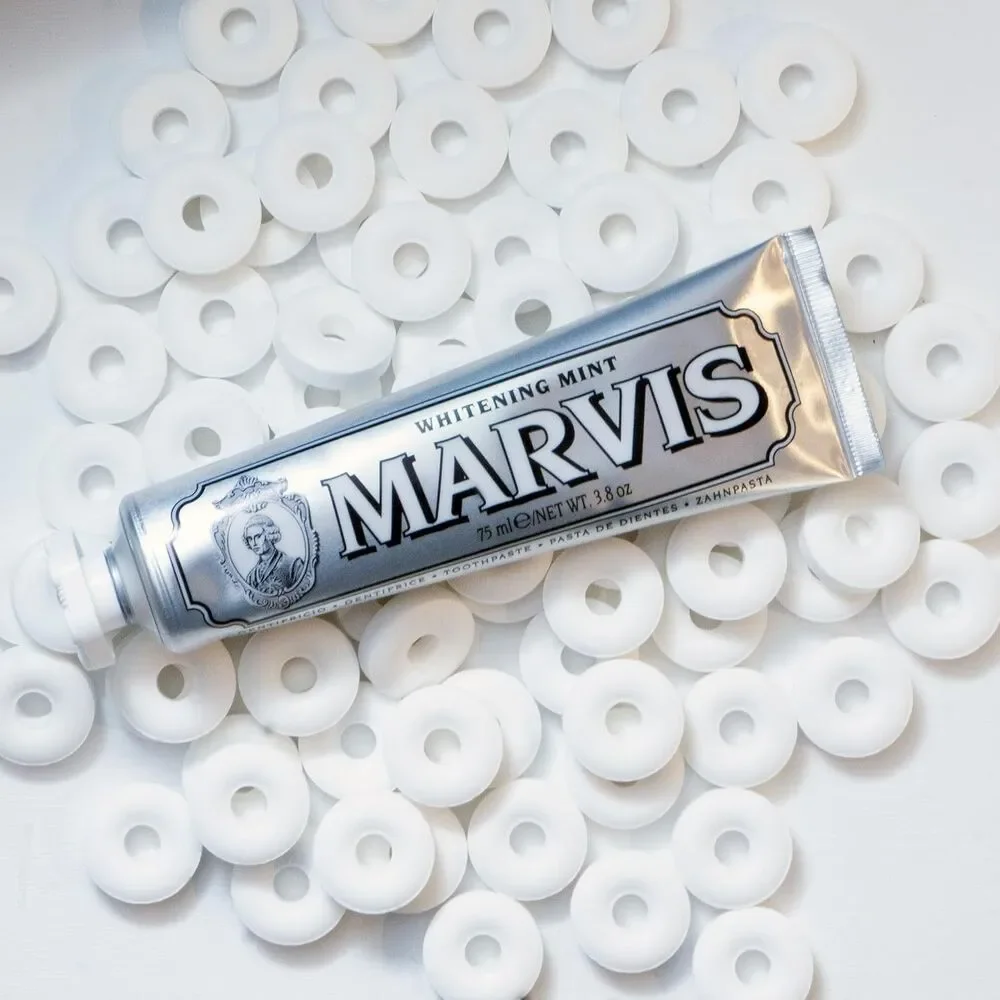 Marvis Whitening Mint Toothpaste Whitens Teeth Removes Plaque White 3.8 oz